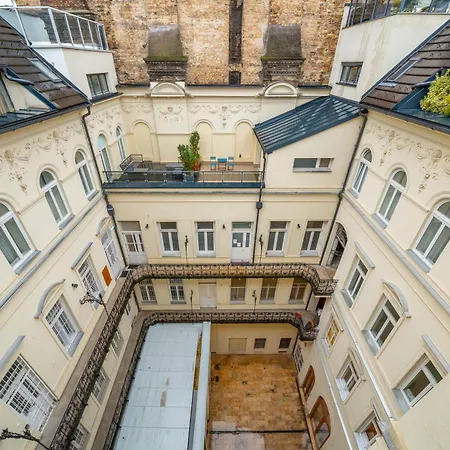 شقة Basilica View 5 Stars Next To Saint Stephen Basilica And The Christmas Market بودابست
