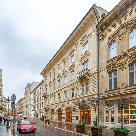 Basilica View 5 Stars Next To Saint Stephen Basilica And The Christmas Market * بودابست