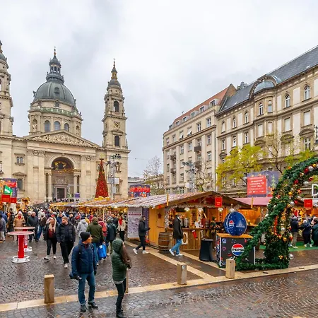 Basilica View 5 Stars Next To Saint Stephen Basilica And The Christmas Market 아파트