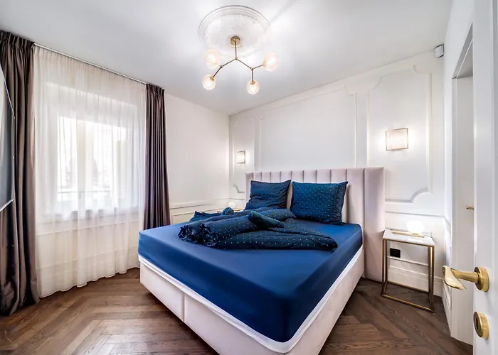شقة Basilica View 5 Stars Next To Saint Stephen Basilica And The Christmas Market