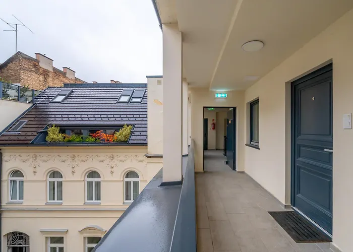 Basilica View 5 Stars Next To Saint Stephen Basilica And The Christmas Market شقة